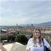 Historiadora del arte con especialidad en la Edad Moderna. Proactiva, asertiva y sin problemas en el habla en público